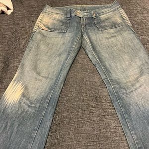Vintage Y2K HIP Hugging low rise Diesel jeans